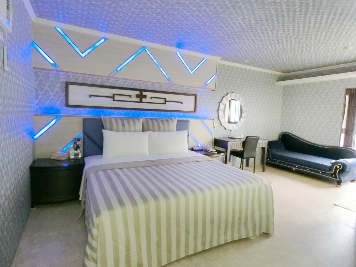 Full Moon Boutique Motel Hsinchu Dış mekan fotoğraf